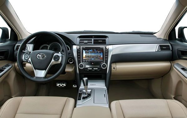Штатная магнитола Toyota Camry 2012+